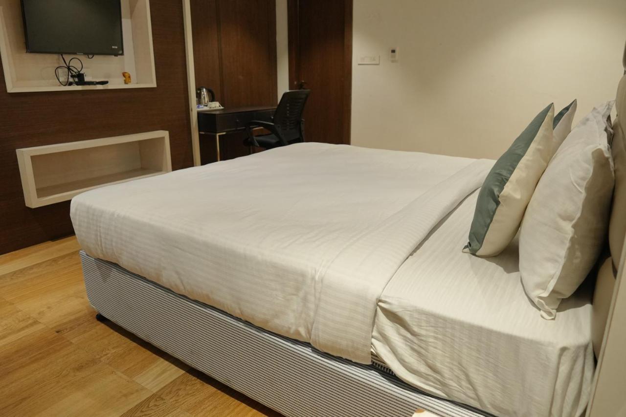 Hotel Konark Khammam Eksteriør bilde